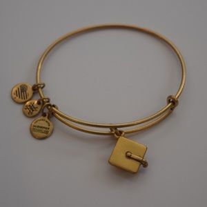 ALEX AND ANI | NWOT Graduation Cap Wire Bangle